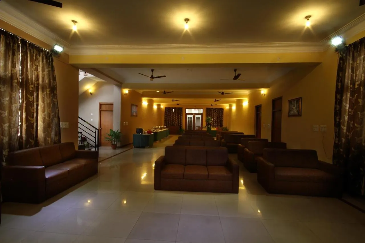 Kumar'S The White House Hotel Mysore India