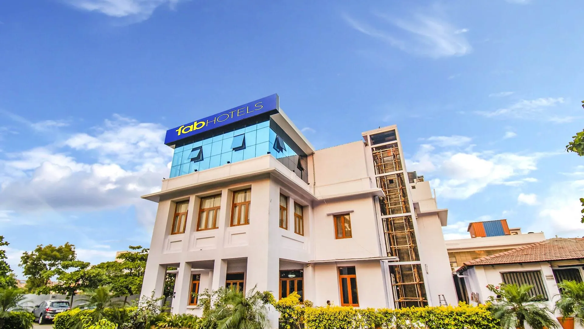 Kumar'S The White House Hotel Mysore